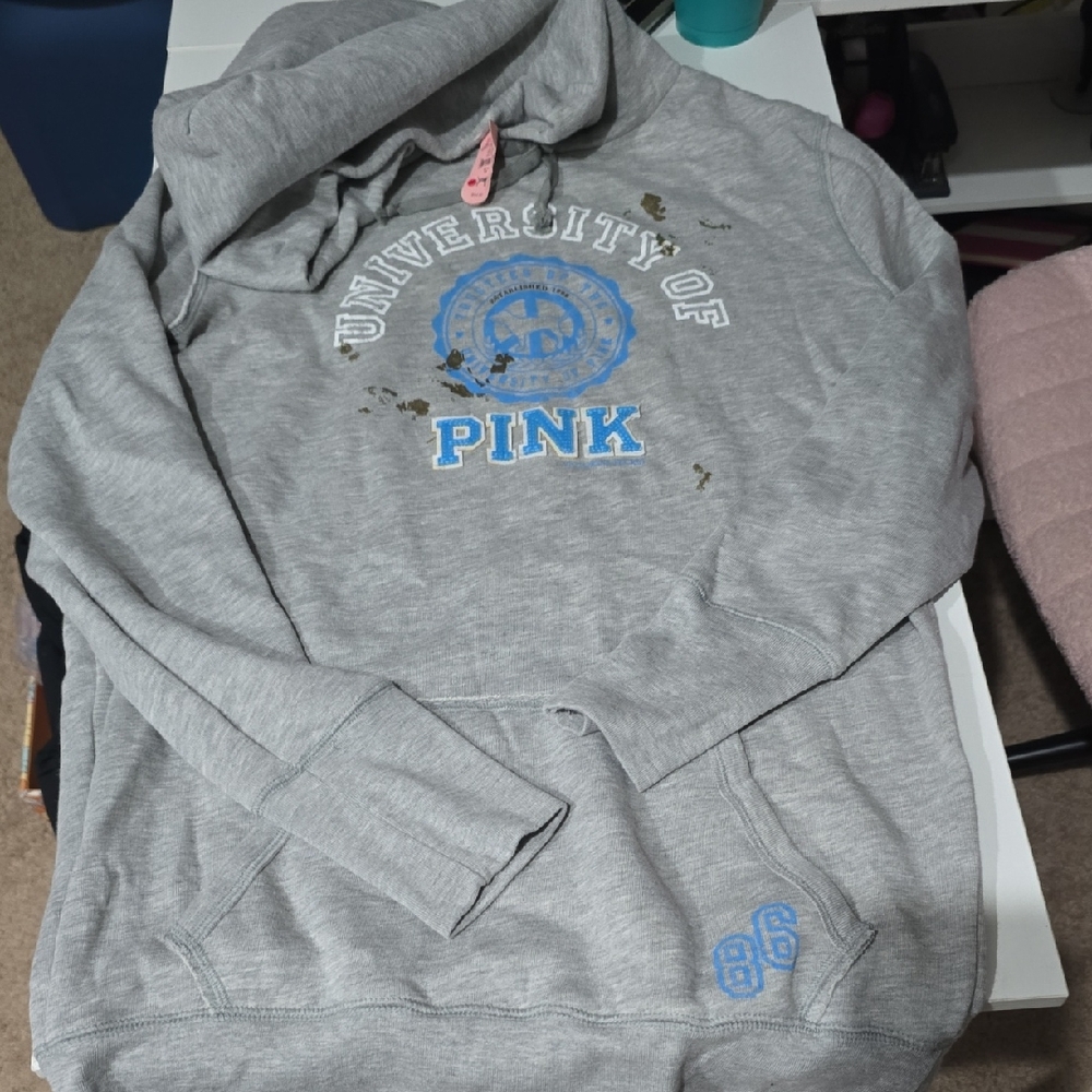 VS Pink Long Hoodie Nwt Medium Gold Design